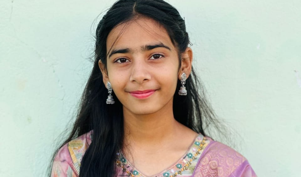 सात समंदर पार पिता की मेहनत और बेटी का जुनून, प्रियांशी ने 10वीं में 95.33% अंक लाकर रचा इतिहास